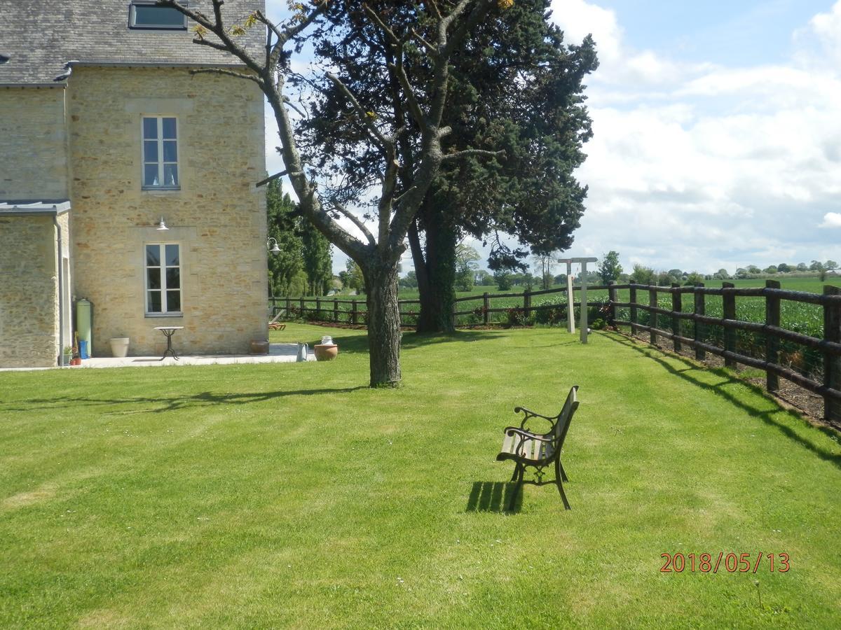 Villa La Ferme De La Gronde Magny-en-Bessin Exterior foto